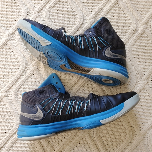 blue hyperdunks